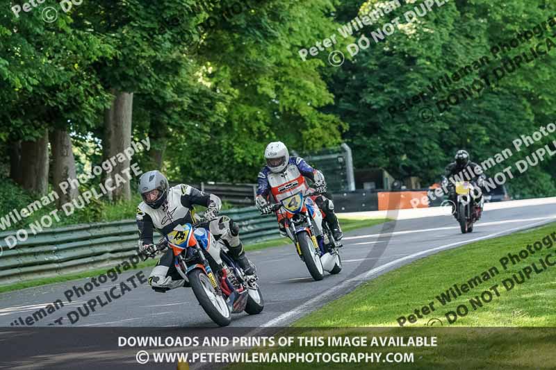 cadwell no limits trackday;cadwell park;cadwell park photographs;cadwell trackday photographs;enduro digital images;event digital images;eventdigitalimages;no limits trackdays;peter wileman photography;racing digital images;trackday digital images;trackday photos